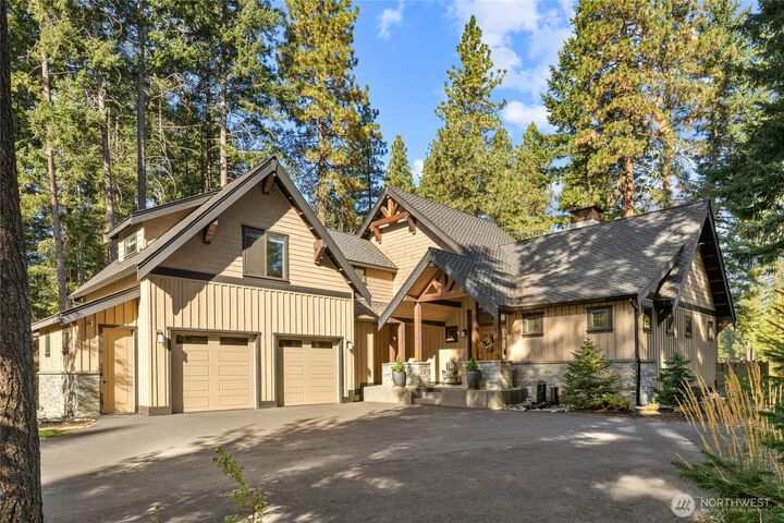 Property Photo:  1020  Larkspur Loop  WA 98922 
