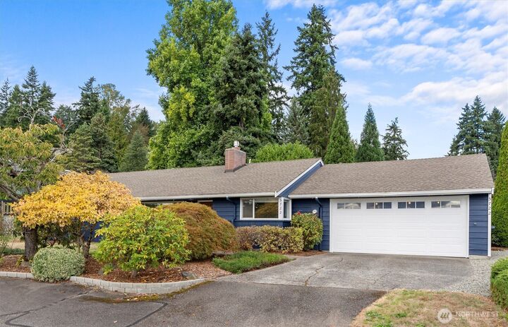 Property Photo:  5722 NE 182nd Street  WA 98028 
