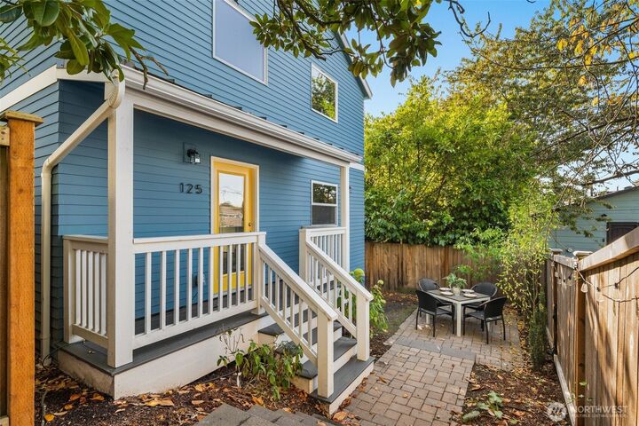 Property Photo:  125  Martin Luther King Jr Way  WA 98122 