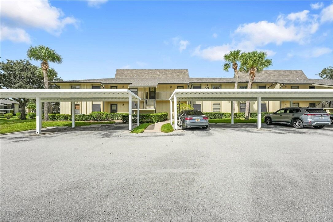 Property Photo: 27 Plantation Drive 102 FL 32966