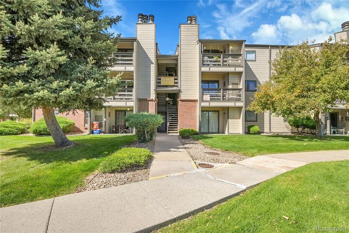 Property Photo:  539 Wright Street 301  CO 80228