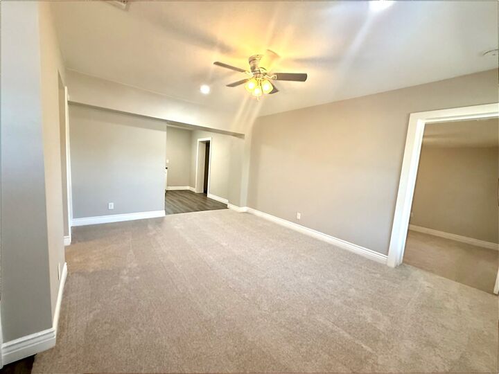 Property Photo: 305 Glenmore St TX 76903