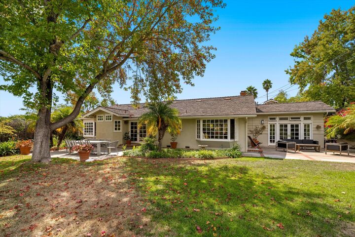Property Photo:  1192 Edward Place  CA 93117 