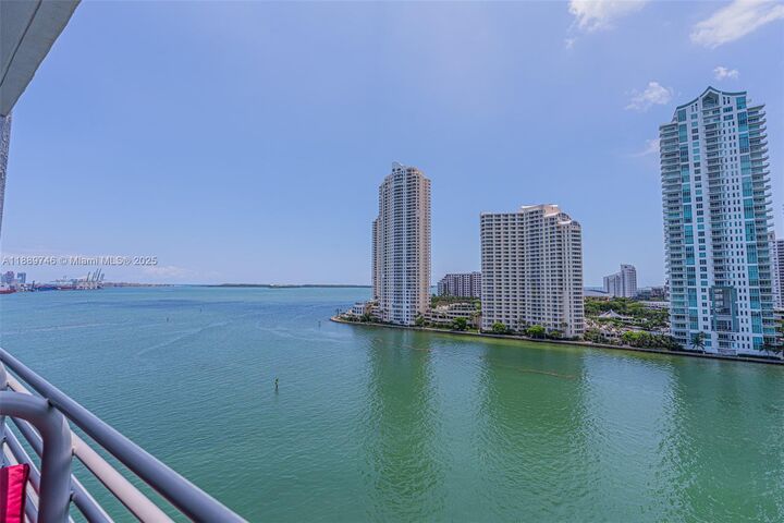 335 S Biscayne Blvd 1207  Miami FL 33131 photo