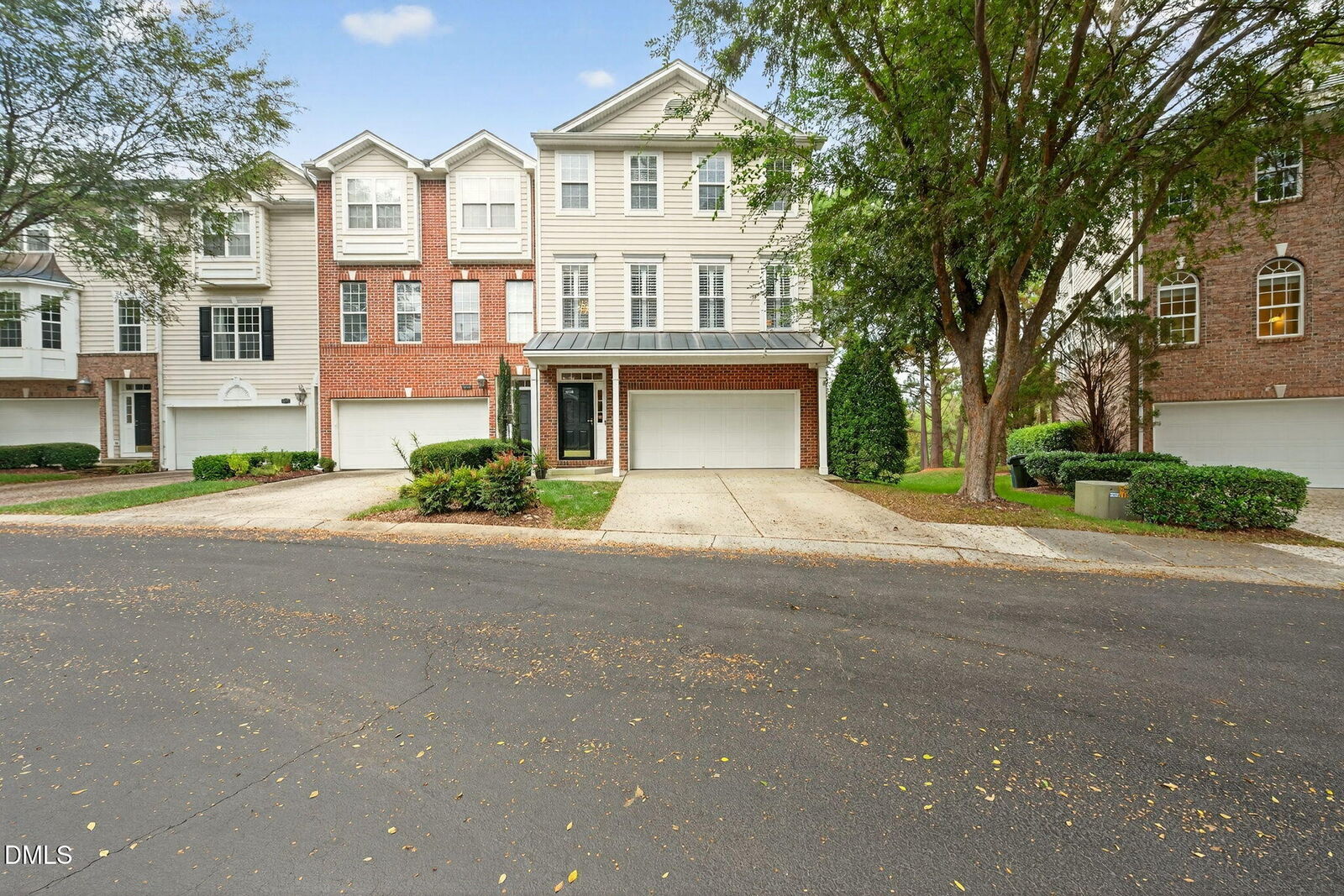 Property Photo: 6851 Middleboro Drive NC 27612