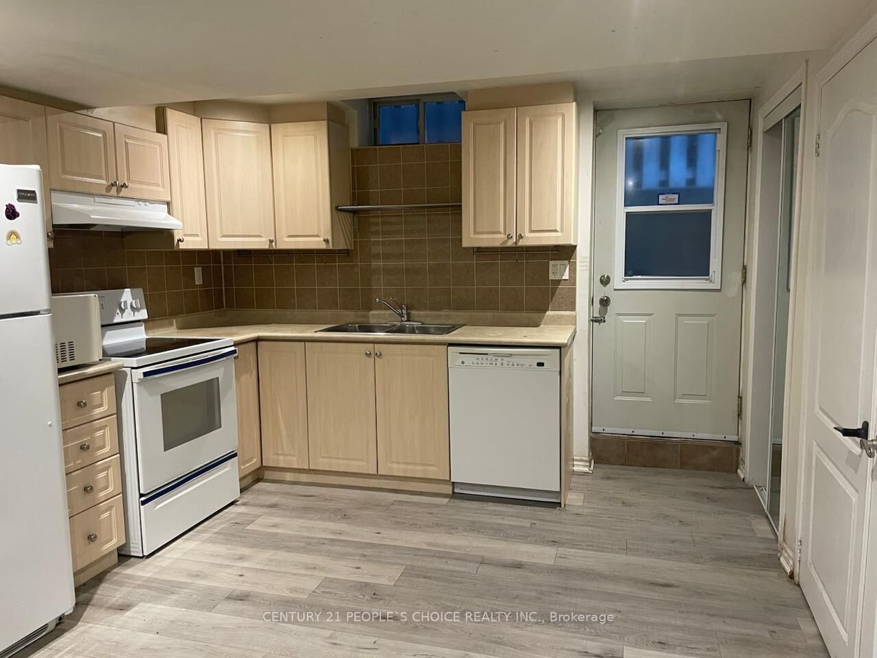 Photo de la propriété: 6993 Amour Terrace Bsmnt ON L5W 1G5