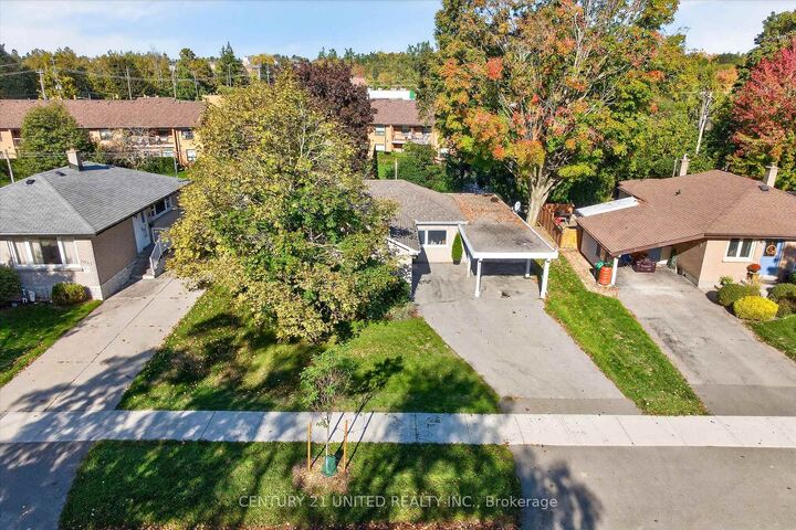 Property Photo:  1037 Glebemount Crescent  ON K9H 6M1 