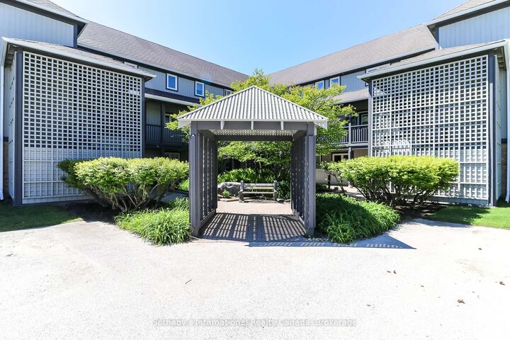 Property Photo:  348 Mariners Way  ON L9Y 5C7 