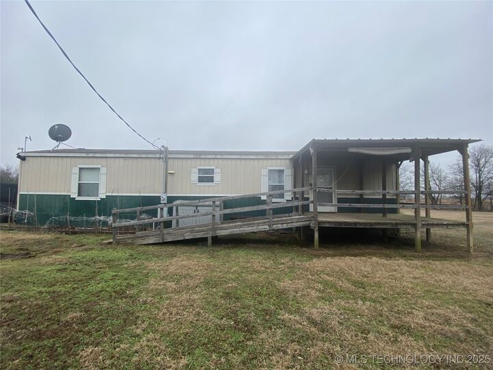 Property Photo:  13207 S 184th Street  OK 74428 