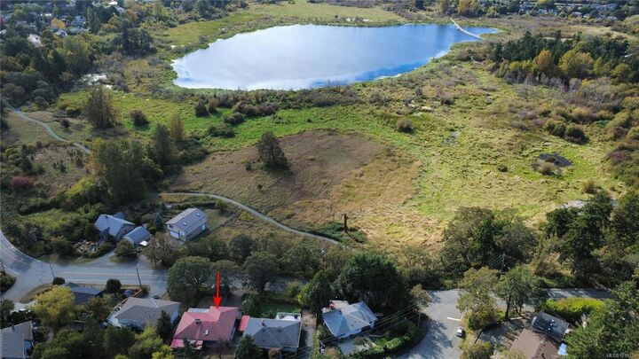 Property Photo:  3933 Saanich Rd  BC V8X 1Y7