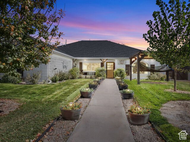 Property Photo: 490 N 900 E UT 84648