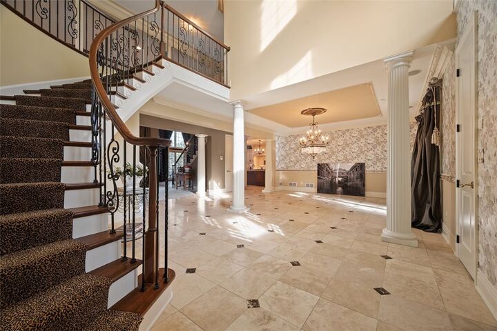 Property Photo:  107 Mirage Dr  PA 16066 