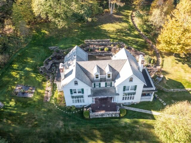 Property Photo:  21 Acton Place  PA 16333