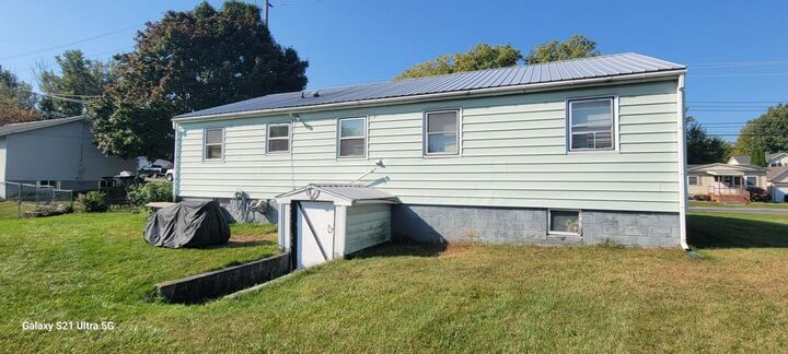 Property Photo:  88 Wall Street  NY 12901 