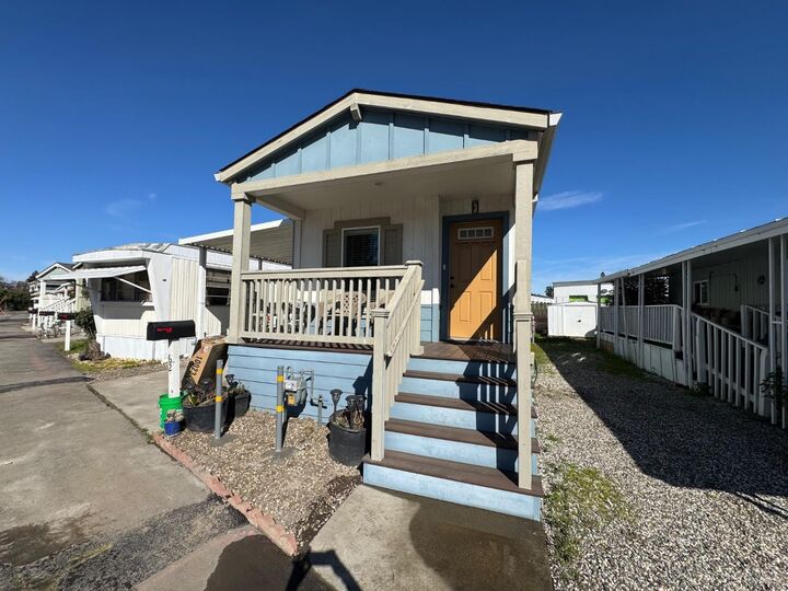 Property Photo: 62 Romani Court CA 95407