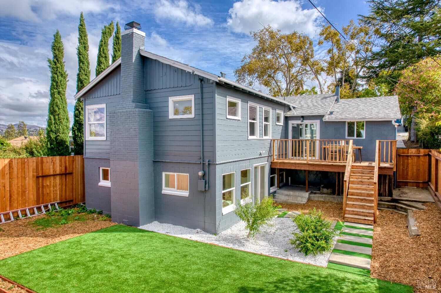 Property Photo:  513 Annette Avenue  CA 94591 