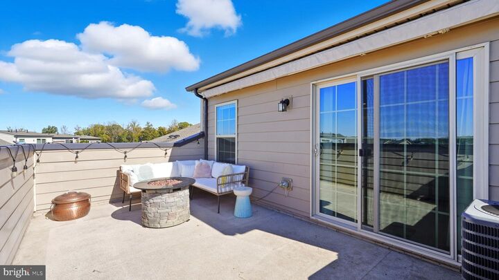 Property Photo:  2190 Hemlock Bay Road  VA 22026 