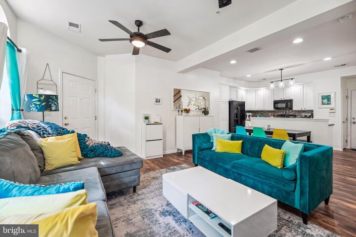 Property Photo: 2330 Forest Ridge Terrace 7 MD 20732
