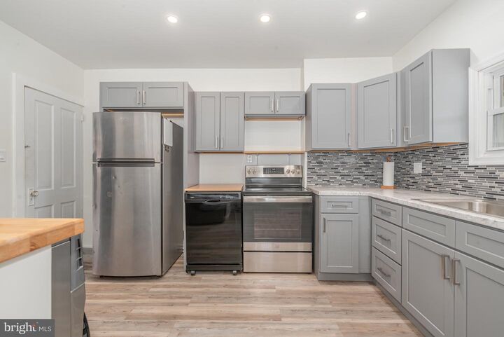 Property Photo:  226 Elm Street  PA 17113 