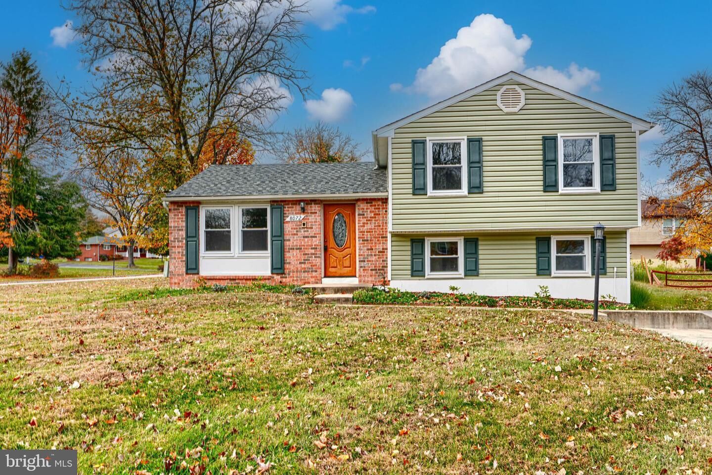 Property Photo: 8072 Red Jacket Way MD 20794