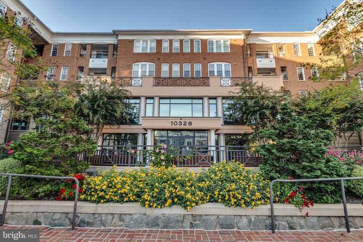 10328 Sager Avenue 402  Fairfax VA 22030 photo