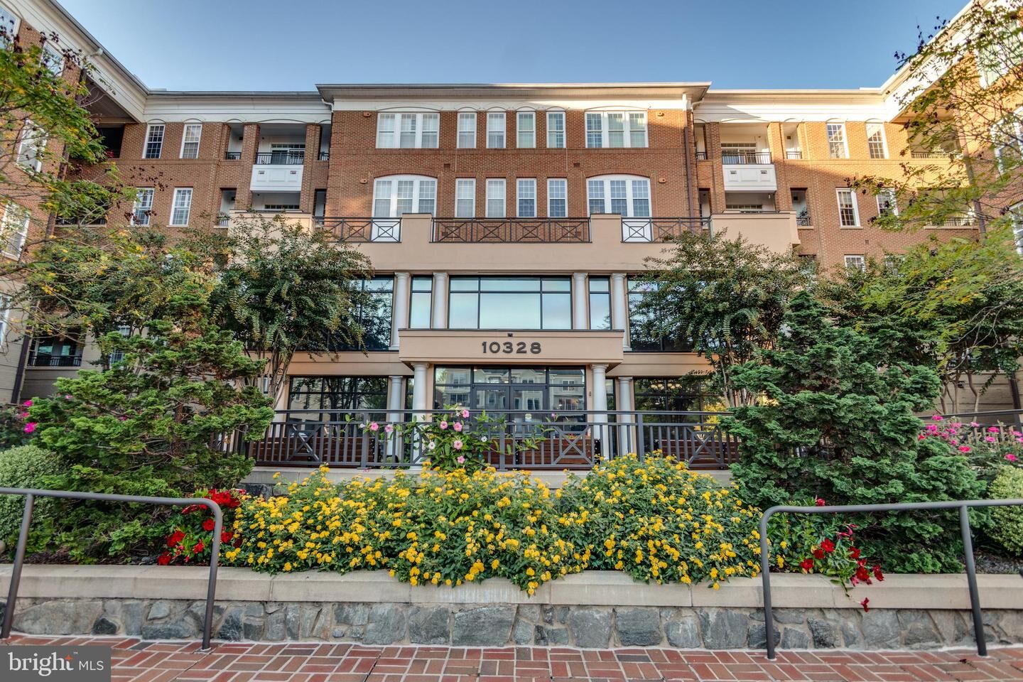 Property Photo:  10328 Sager Avenue 402  VA 22030 