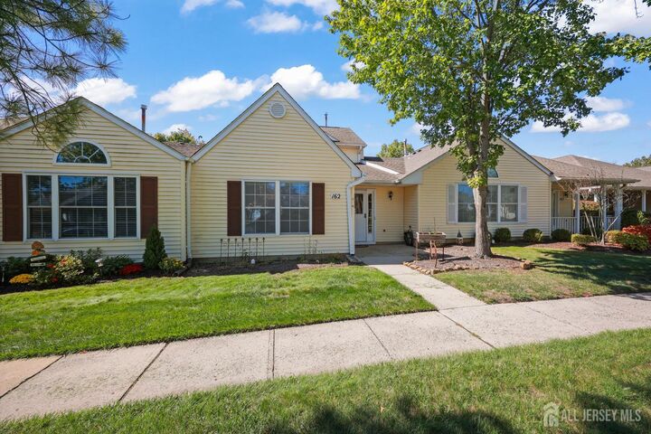 Property Photo:  162 Goldfinch Drive  NJ 08831 