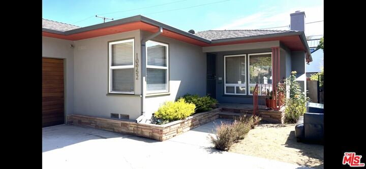 Property Photo:  10952 Barman Ave  CA 90230 