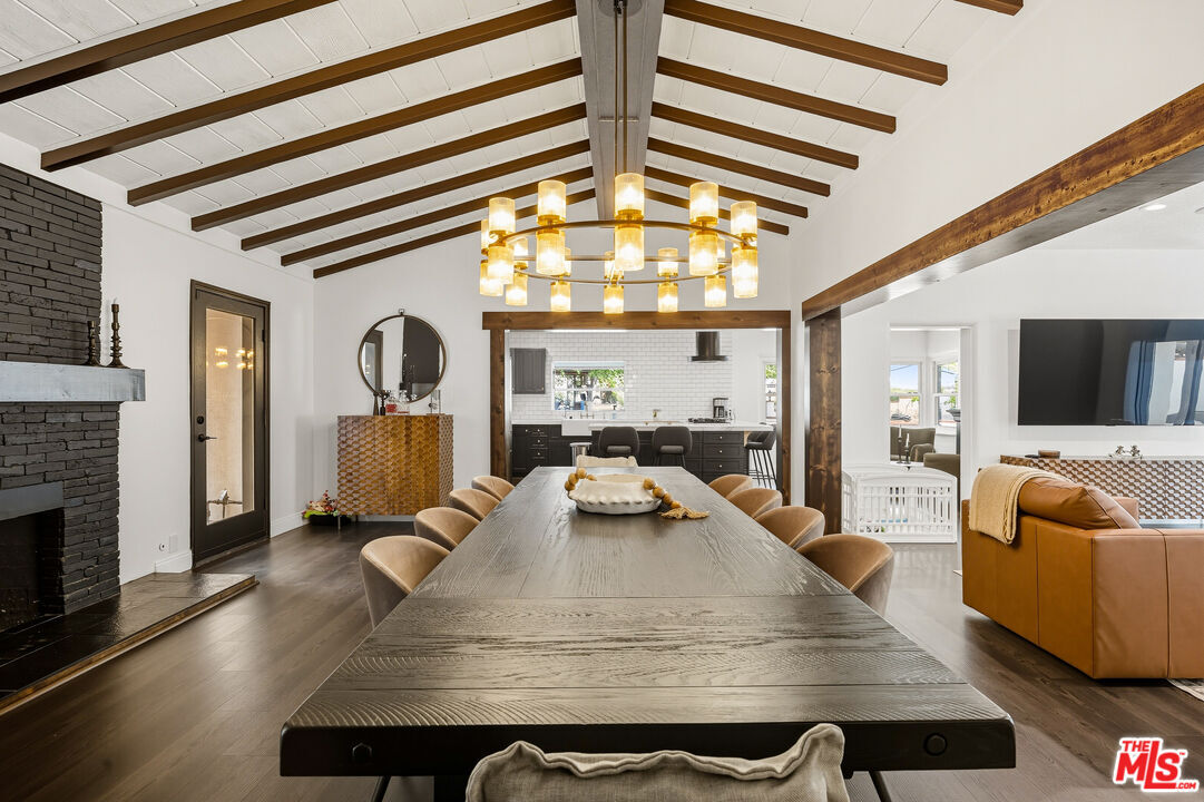 Property Photo:  9916 Rathburn Ave  CA 91325 