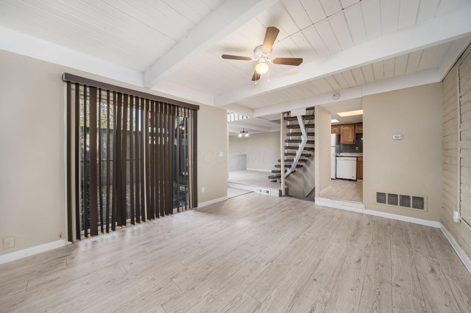 Property Photo:  5475 Worthington Forest Pl Place  OH 43229 