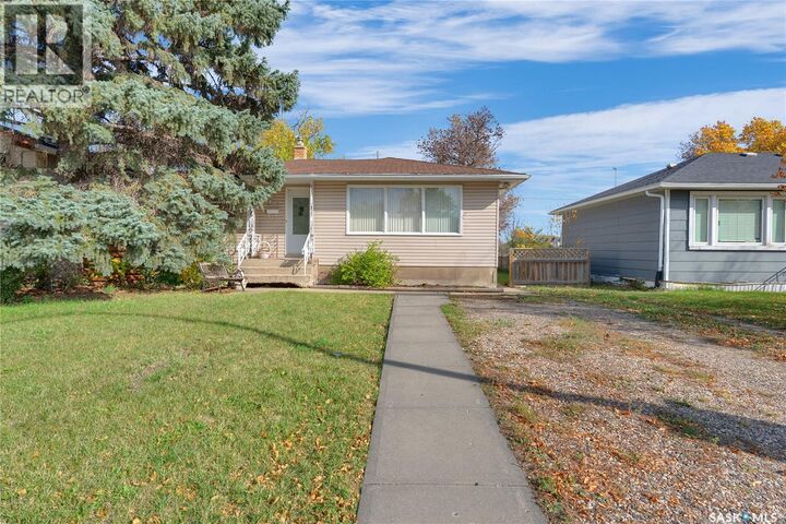 Property Photo:  1635 Regent Street  SK S4N 1S2 