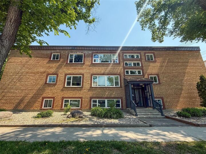 118 Scott Street  Winnipeg MB R3L 0K8 photo