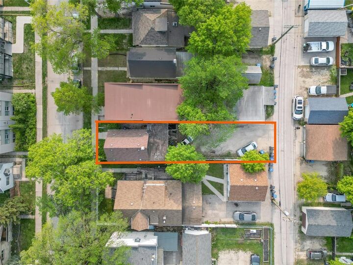 229 Bertrand Street  Winnipeg MB R2H 0N5 photo