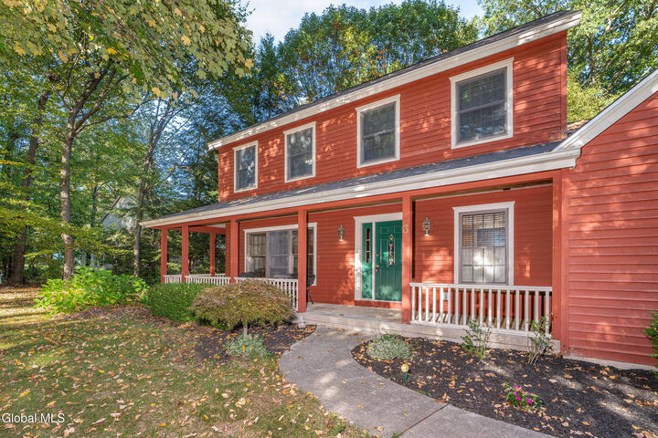 Property Photo:  3 Buckingham Court  NY 12065 