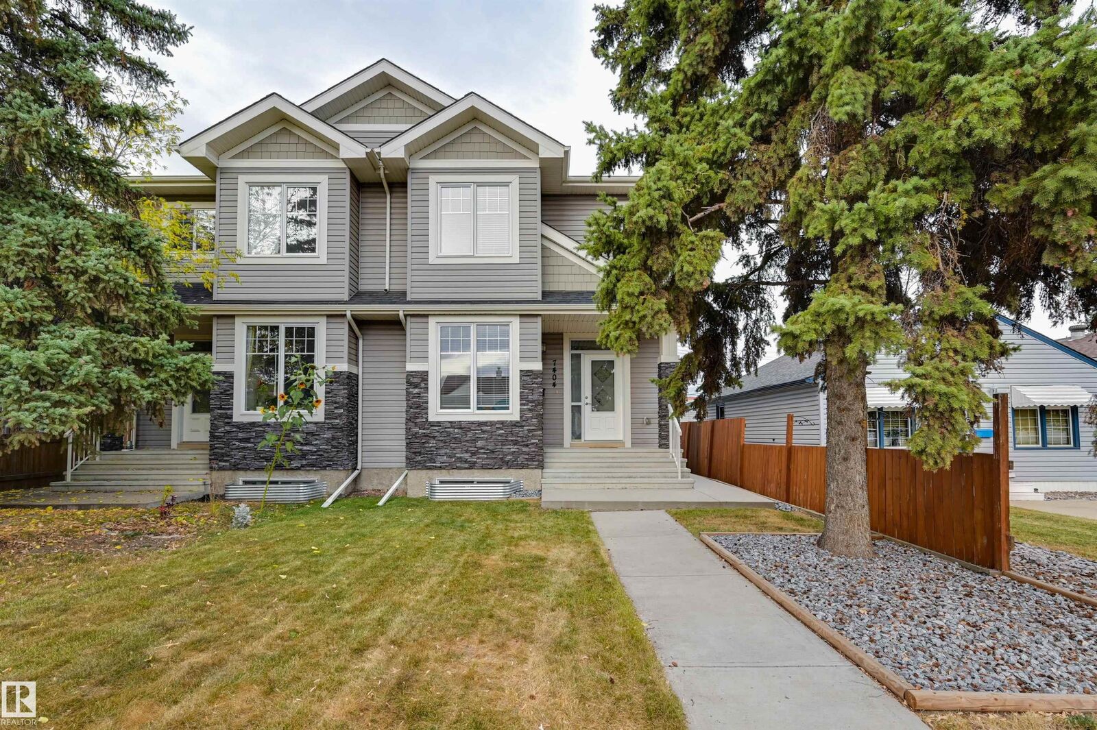 Property Photo:  7404 81 Avenue NW  AB T6B 0E2 