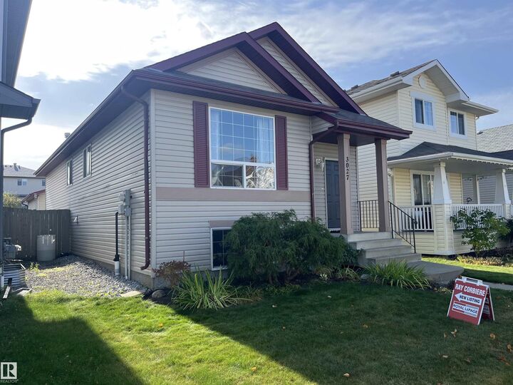 3027 32 Avenue NW  Edmonton AB T6T 1X1 photo