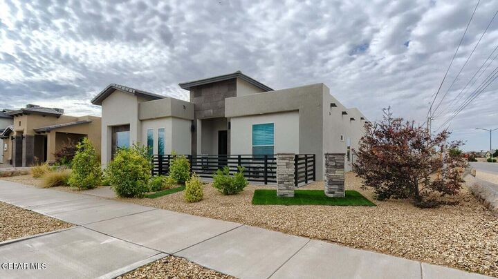 Property Photo: 2212 Mike Price Drive TX 79938