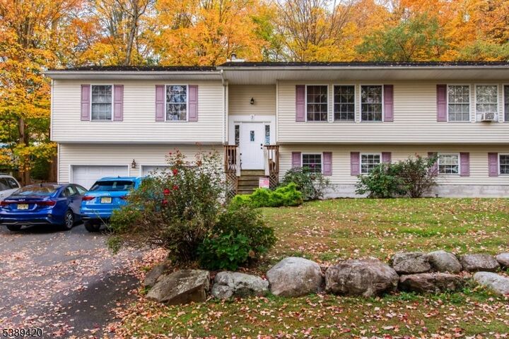 Property Photo: 3 Undercliff Lane NJ 07035