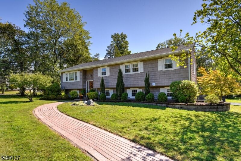 Property Photo:  14 Blossom Dr  NJ 07920 