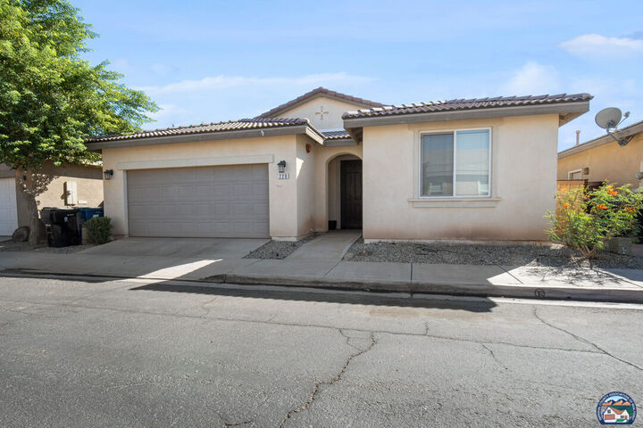 Property Photo: 220 Desert View Dr CA 92227