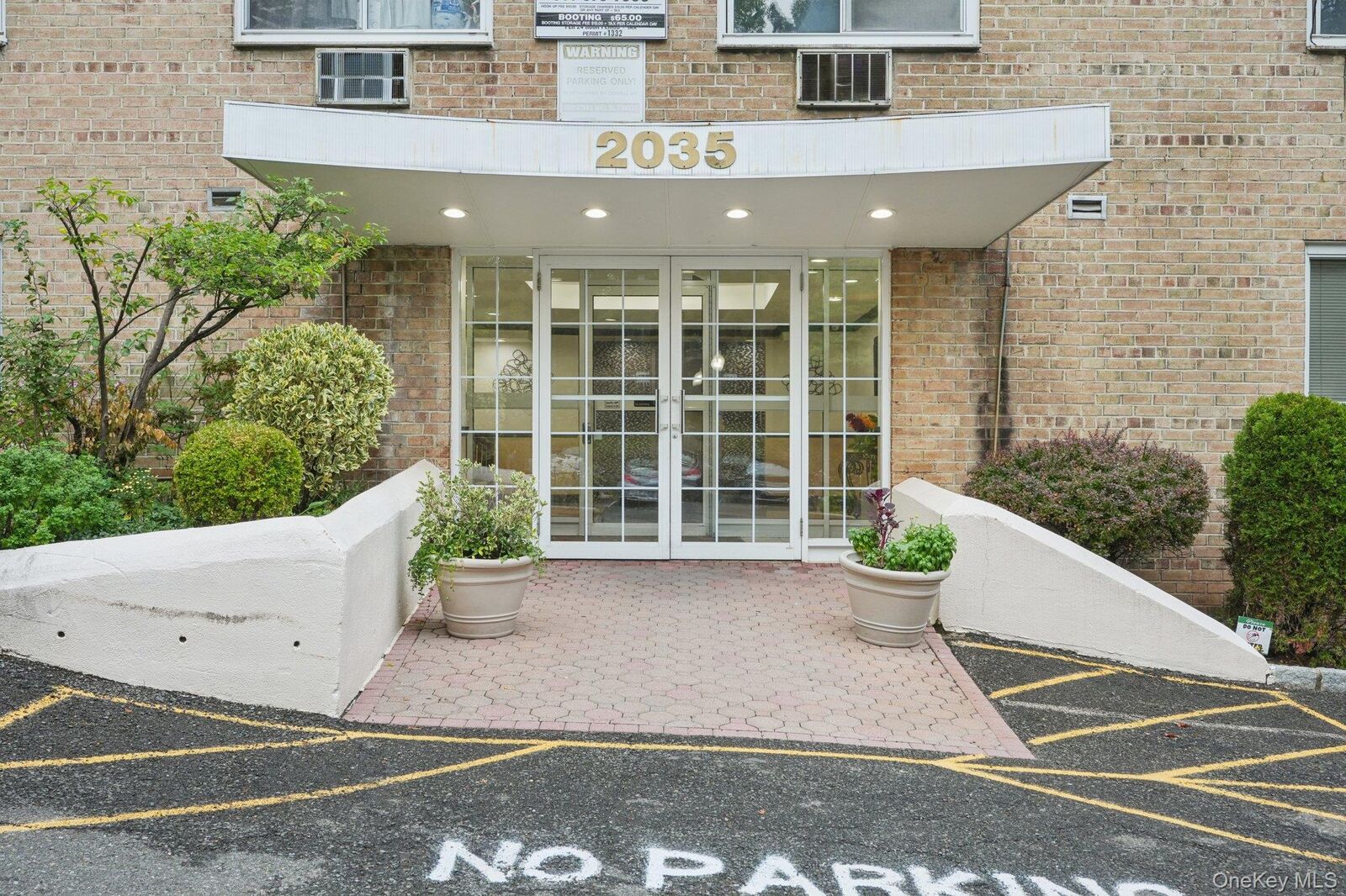 Property Photo: 2035 Central Park Avenue 1K NY 10710