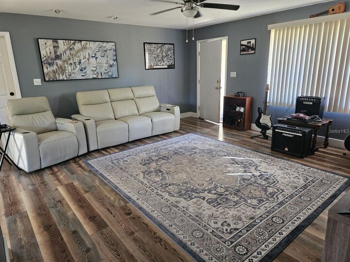 Property Photo: 1174 Victoria Avenue FL 33948