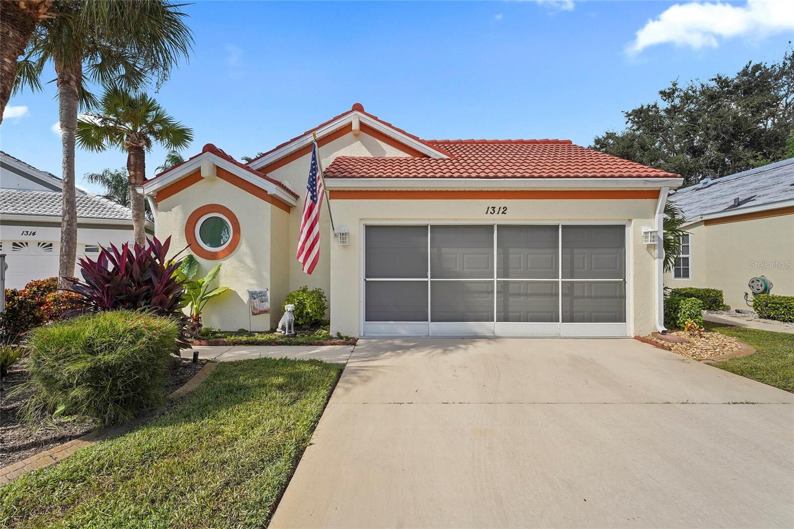 Property Photo:  1312 Capri Isles Boulevard 28  FL 34292 