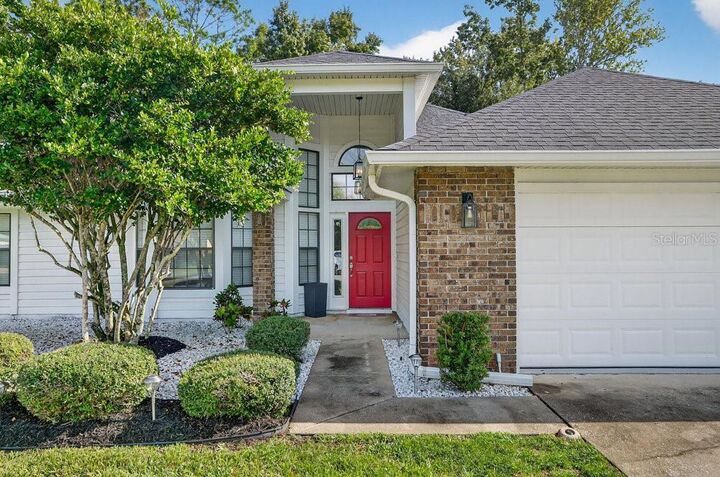 Property Photo:  1941 Spruce Creek Landing  FL 32128 
