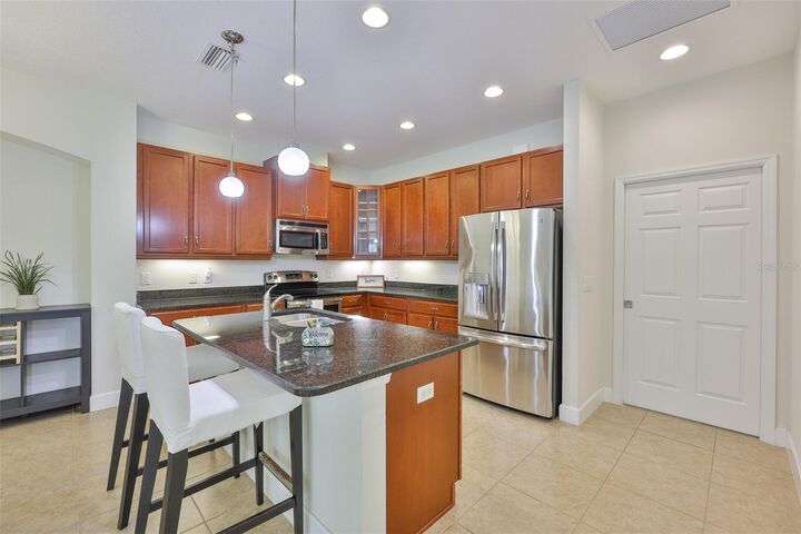 Property Photo:  668 Chipper Drive  FL 33573 