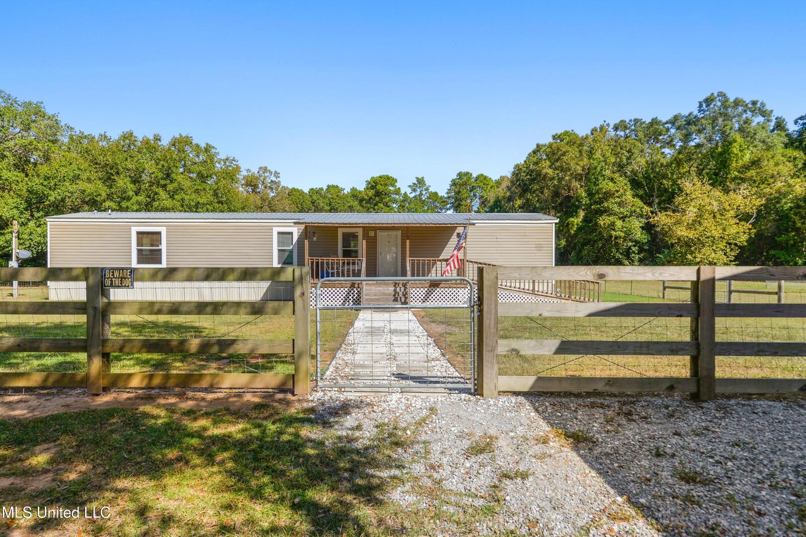 Property Photo:  6118 Highway 612  MS 39452 
