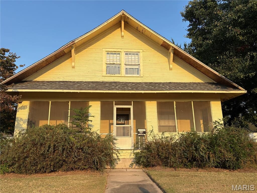 Property Photo:  514 S Main Street  MO 63834