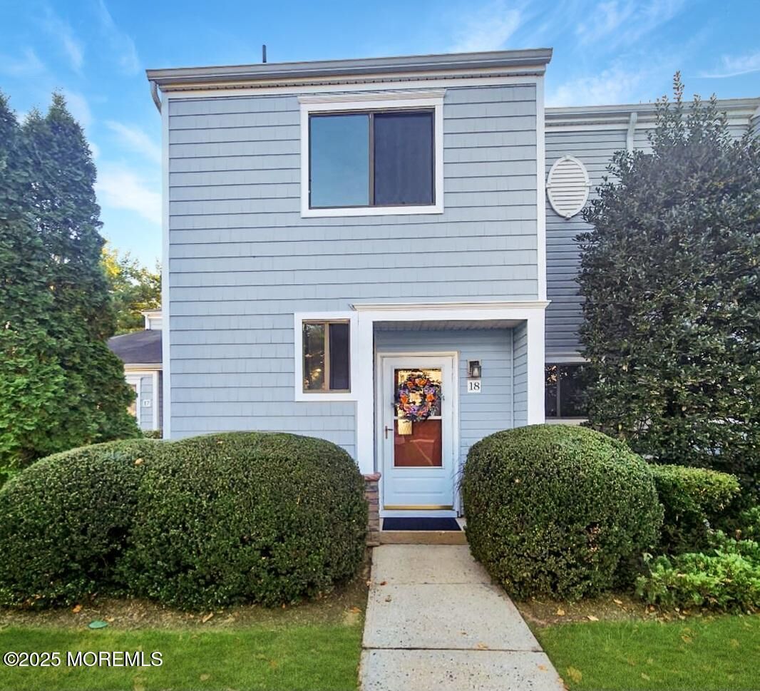 Property Photo:  18 Dawn Court  NJ 07724 