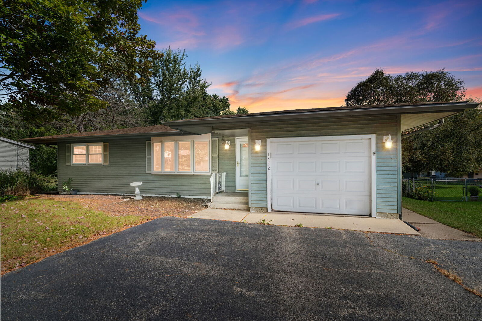 Property Photo: 4712 Gregory Street IL 60051