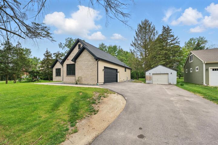 Property Photo:  3026 Jackson Drive  IL 60004 